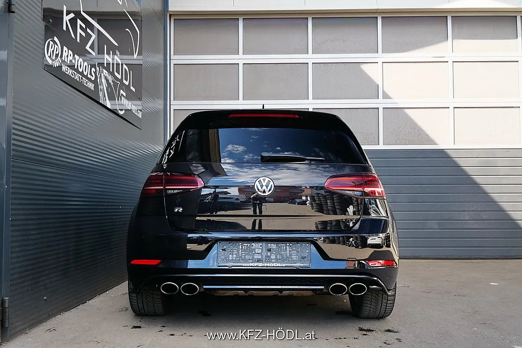 Volkswagen Golf R 4Motion 2,0 TSI DSG Image 4